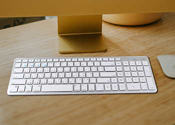 morelife WKB-1700M1SW 1對4 Mac專用 中文介面 藍牙鍵盤